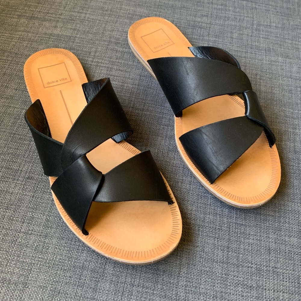 Dolce Vita Sandal slides